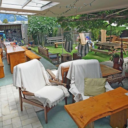 Annies Nirvana Lodge Backpackers ทาคาคา ภายนอก รูปภาพ