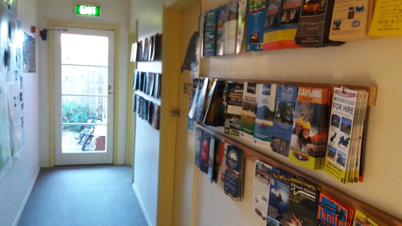 Annies Nirvana Lodge Backpackers ทาคาคา ภายนอก รูปภาพ
